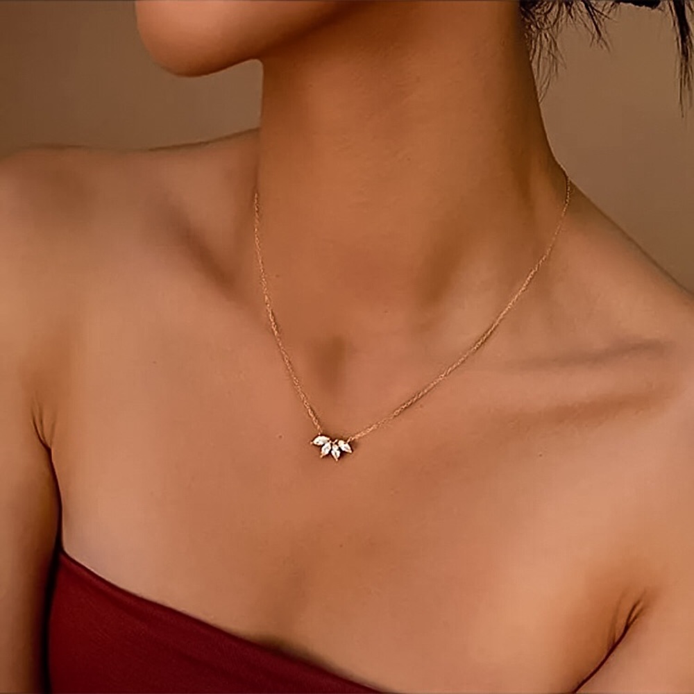 ⚜️𝟯𝟬%𝗢𝗙𝗙 𝗯𝘂𝗻𝗱𝗹𝗲𝘀 𝟯+⚜️ NEW CZ Floral Delicate Necklace - Picture 3 of 11